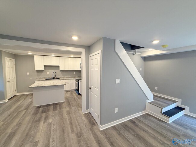 Building Photo - 3316 Clopton St SW