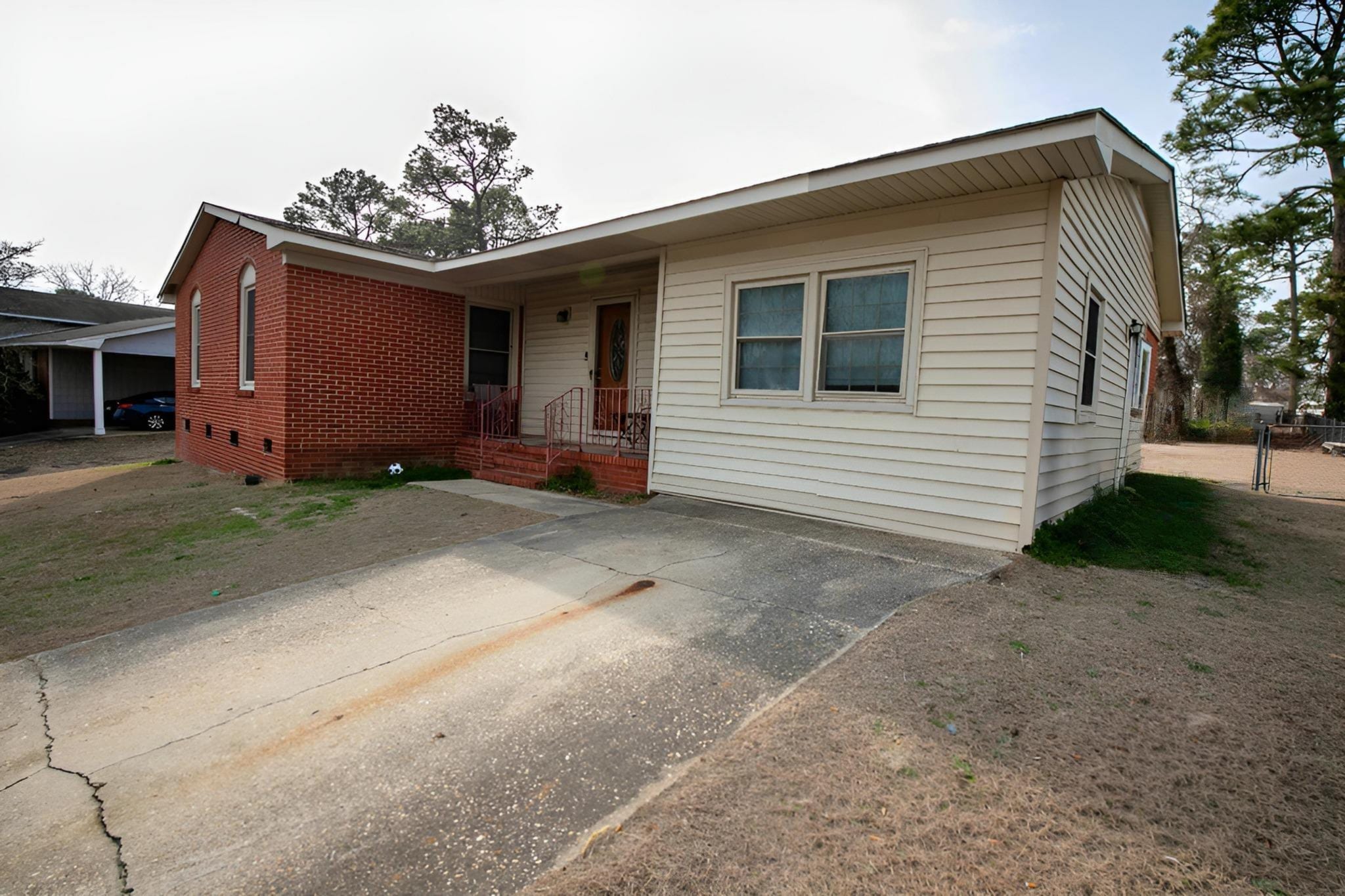 Building Photo - 1722 Shiloh Dr