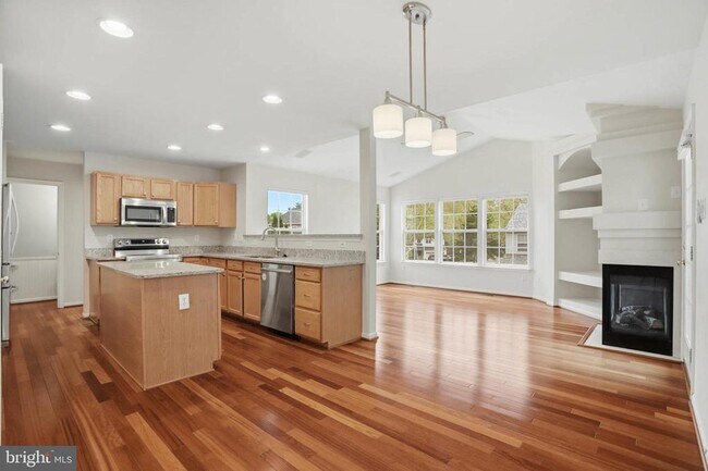 Building Photo - 6020 Moonsails Ln