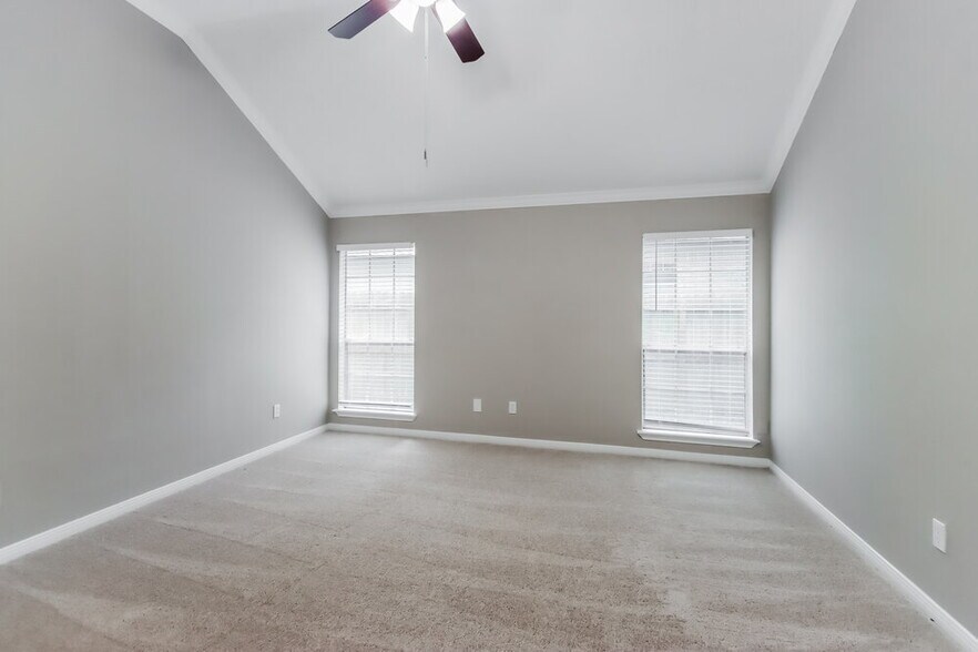 Building Photo - 5414 Garden Village Dr