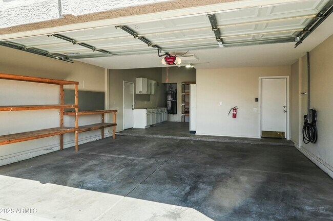 Building Photo - 6920 W Via Montoya Dr