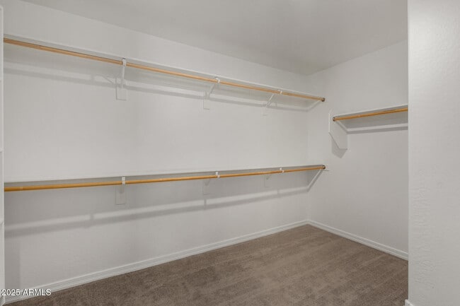 Building Photo - 15142 W Sherman St