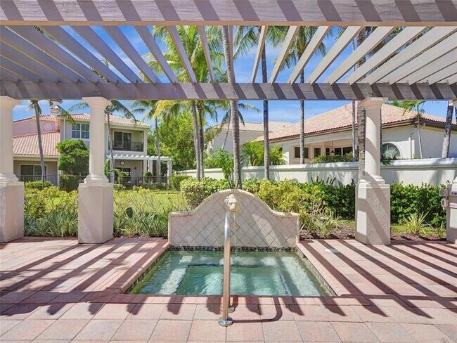 Building Photo - 886 Spinnaker Dr
