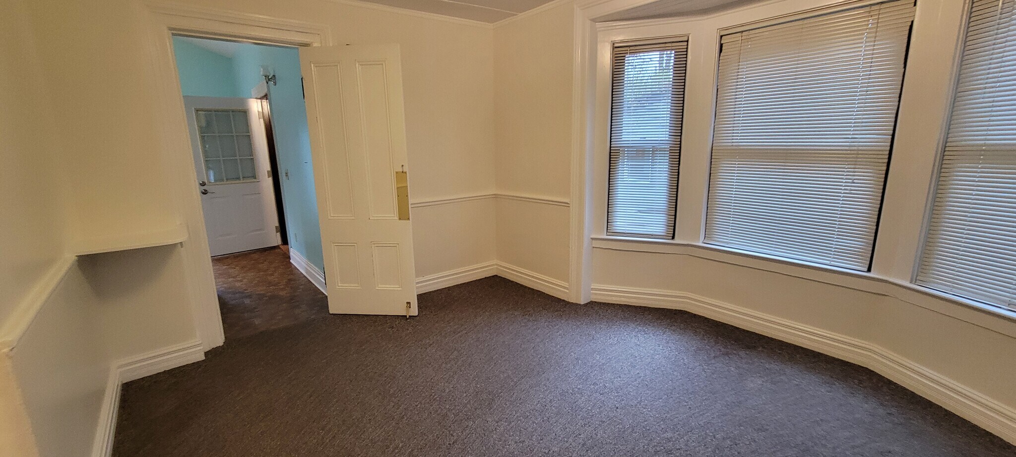 Dining room to kitchen - 69 Cypress St