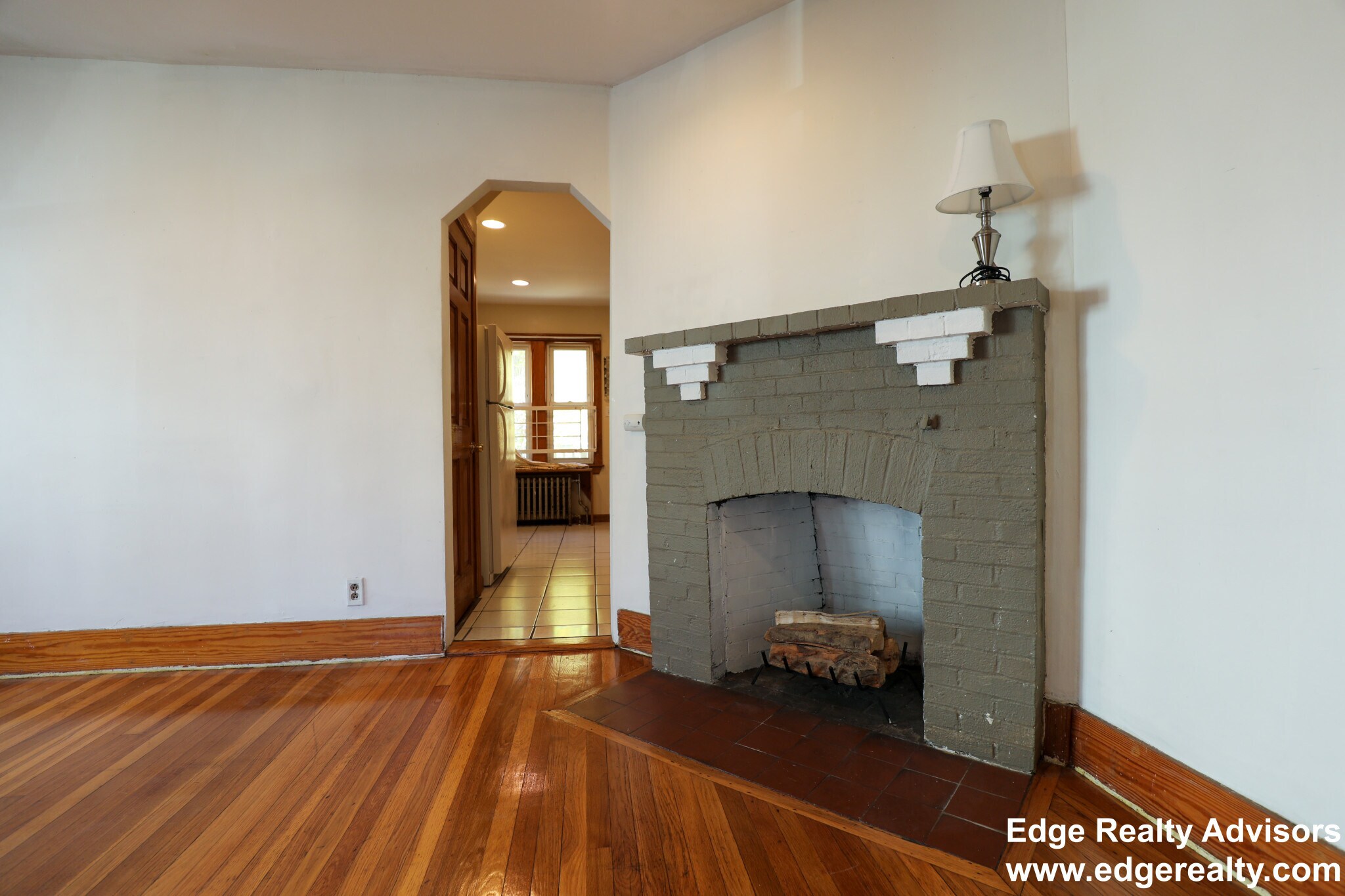 Building Photo - 36 South Crescent Circuit