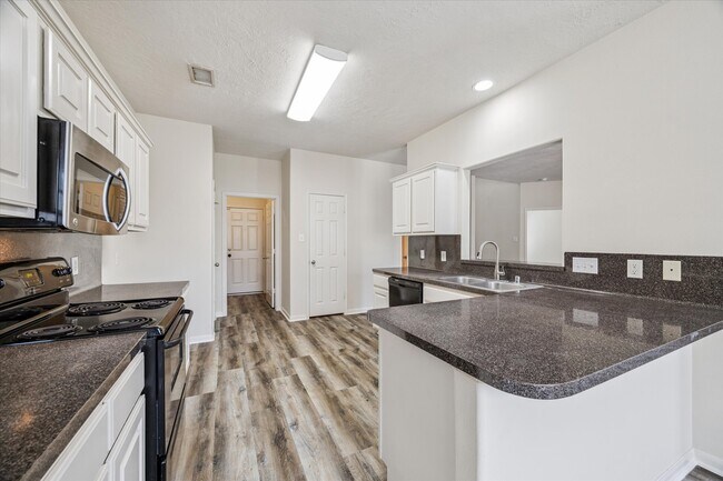 Building Photo - 4918 Comal River Loop