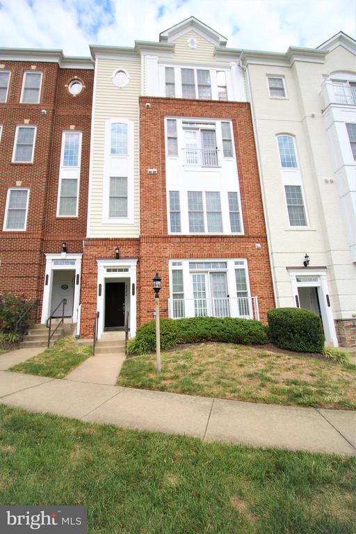 Building Photo - 2382 Brookmoor Ln