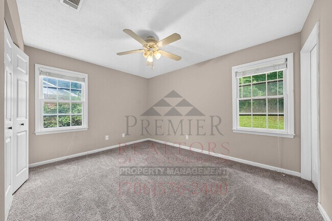 Building Photo - 4008 Penrod Dr