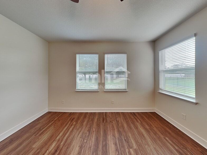 Building Photo - 2455 Ixora Ct