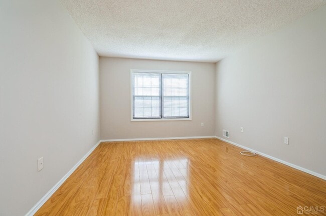 Building Photo - 15 Feiler Ct