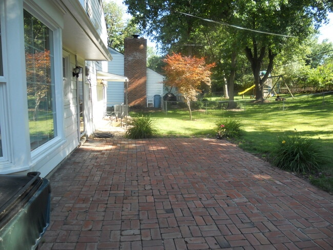 Building Photo - 329 Nantucket Dr