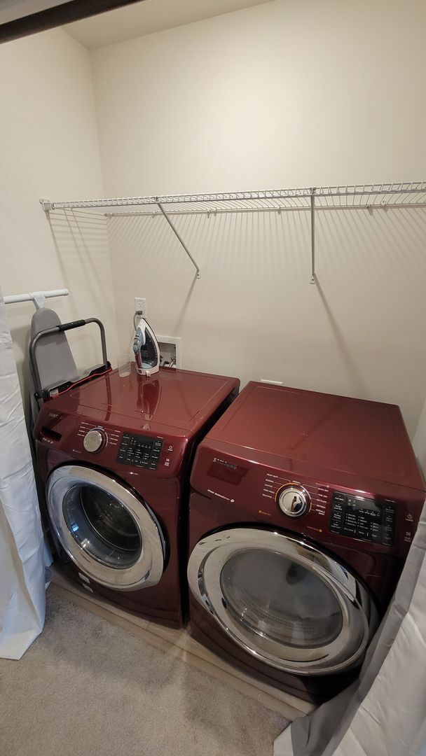 Building Photo - 3 Bed, 2.5 Bath Townhome Available in Greenville