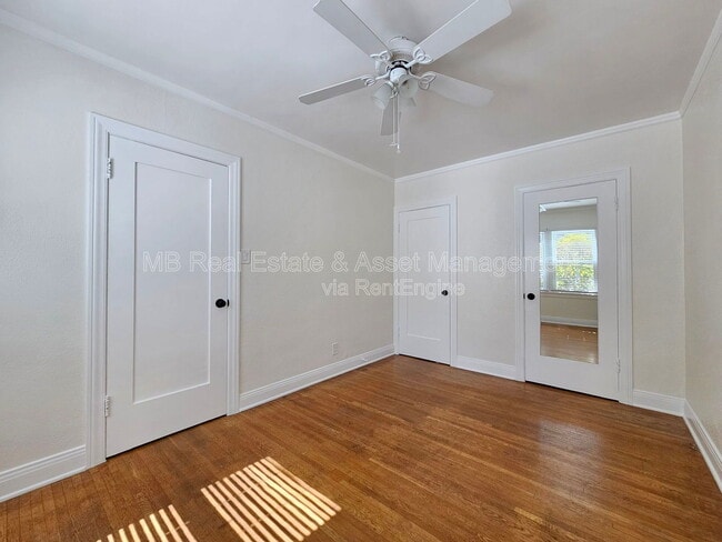 Building Photo - 807 Oro Terrace