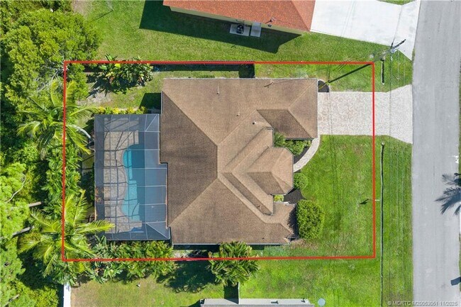 Building Photo - 4213 SW Utterback St