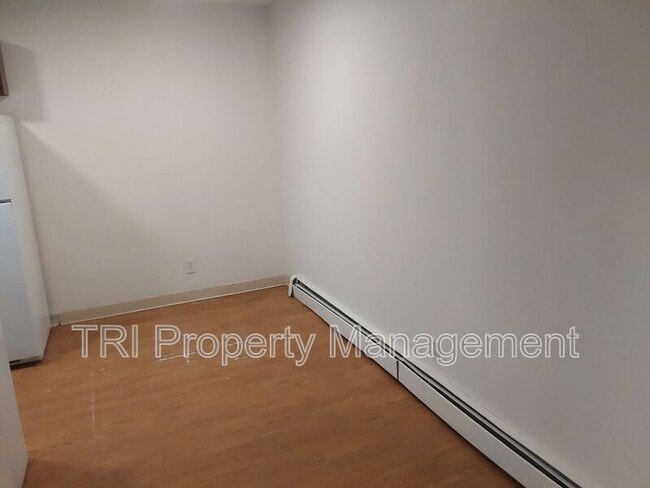 Building Photo - 822 31st Ave