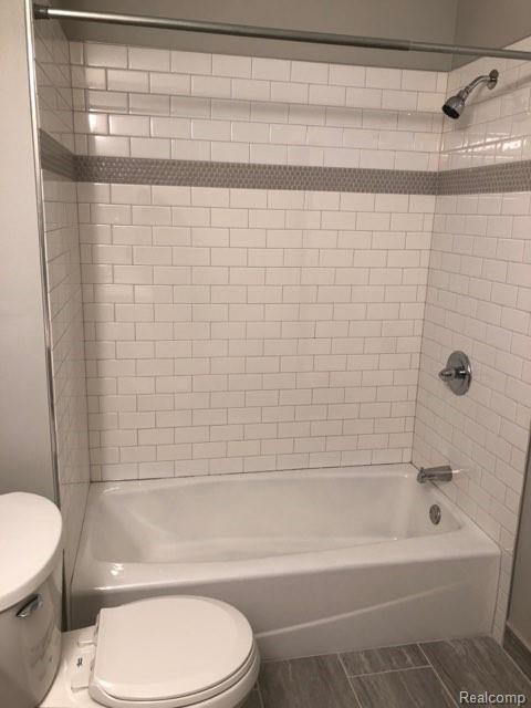 Building Photo - 41105 Northwind Dr