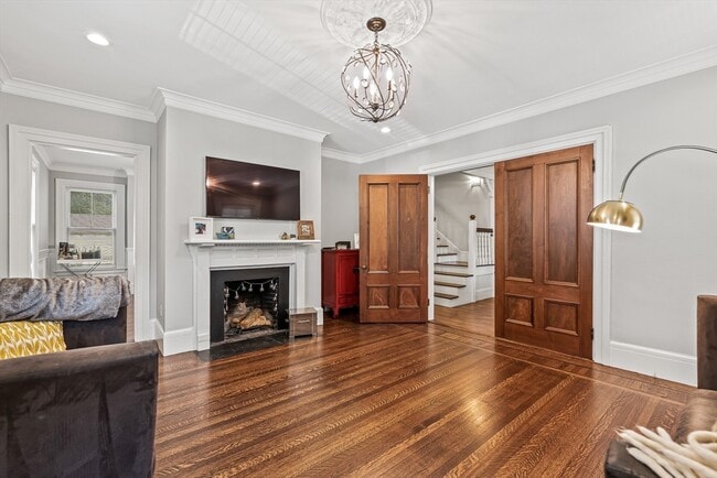 Building Photo - 65 Church St