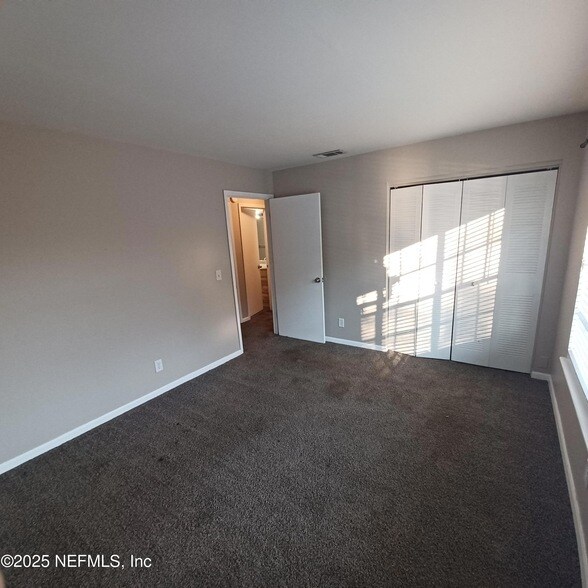 Building Photo - 307 Kettering Terrace