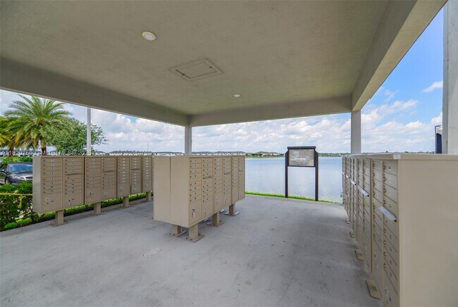 Building Photo - 16036 NW 89th Ct