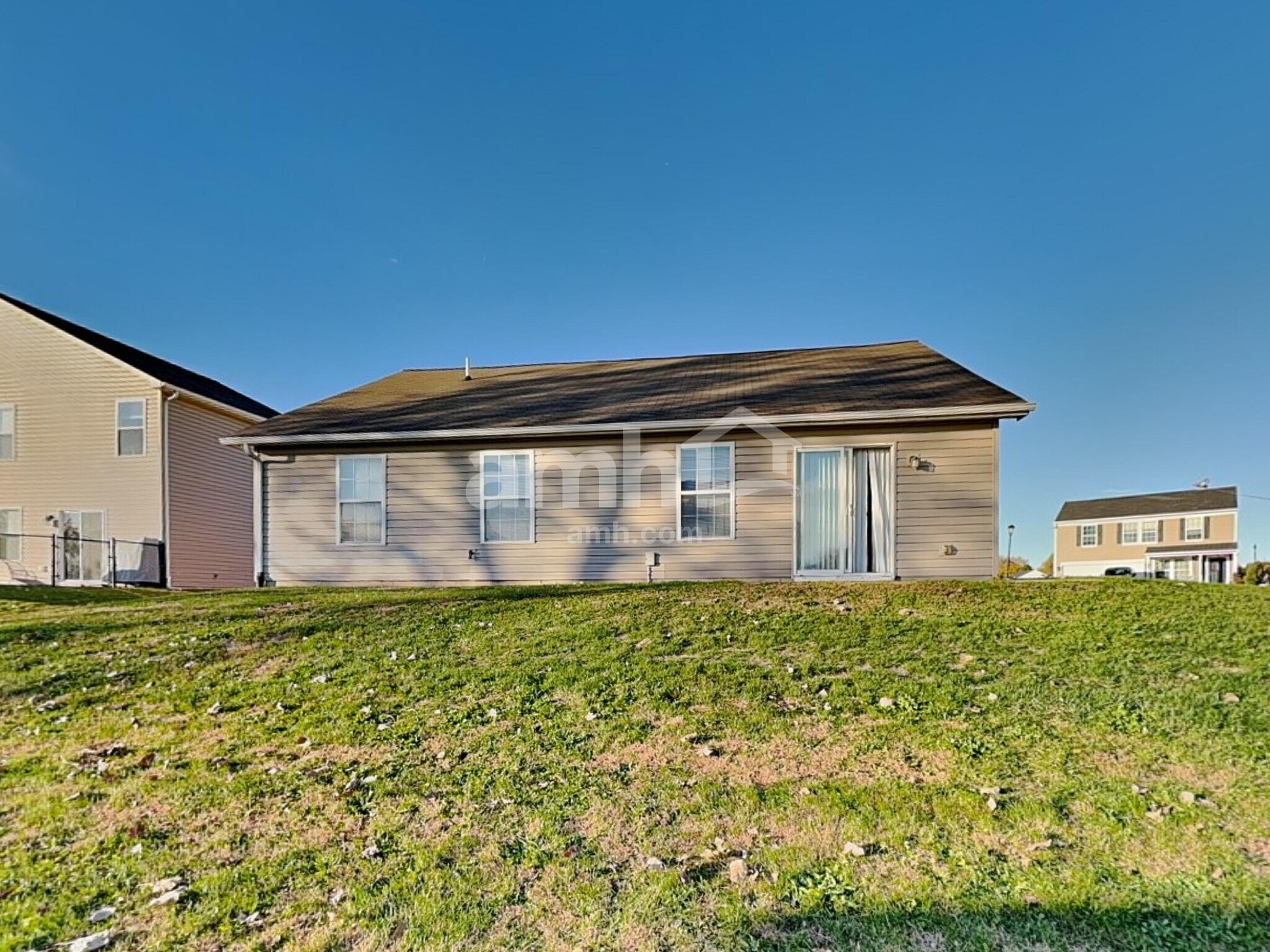 Building Photo - 1438 Dowell St