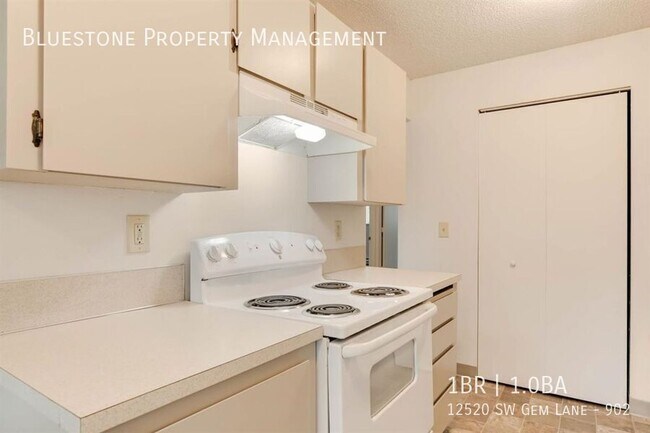 Building Photo - 12520 SW Gem Ln