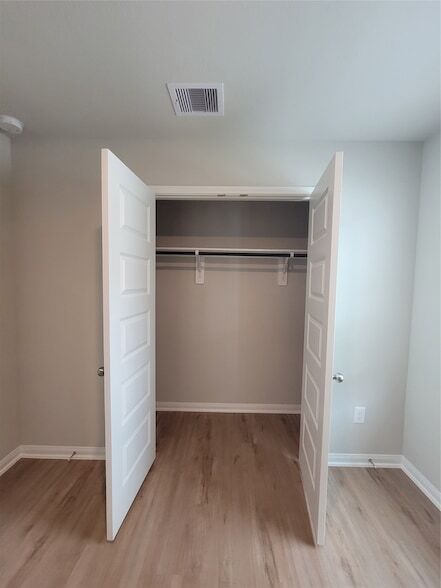 Building Photo - 11732 Whirlaway Dr
