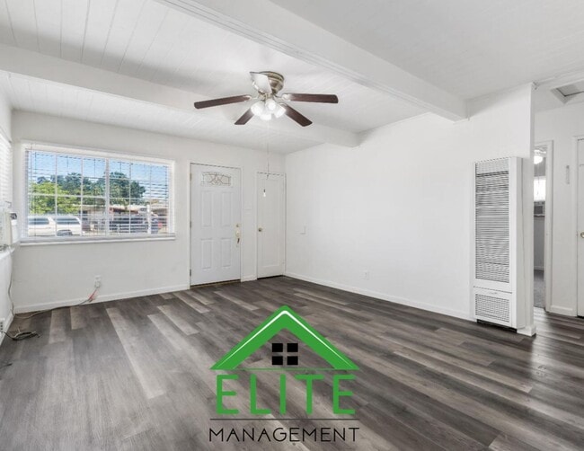 Building Photo - Charming Updated Home in Convenient Sacram...