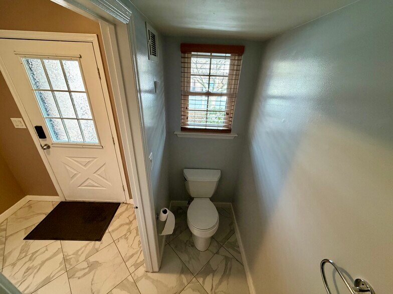 Building Photo - 15 Gallo Ct