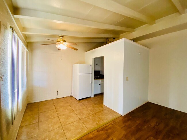 Interior Photo - Swan Court Apartments