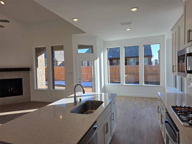 Building Photo - 724 Warleggan Wy