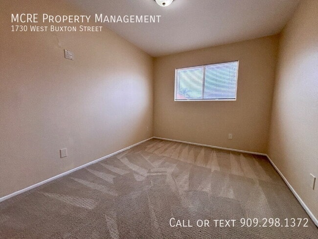 Building Photo - 1730 W Buxton St