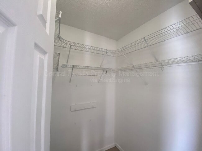 Building Photo - 13820 Eagleridge Ct