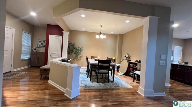 Building Photo - 8536 Mayfair Ct