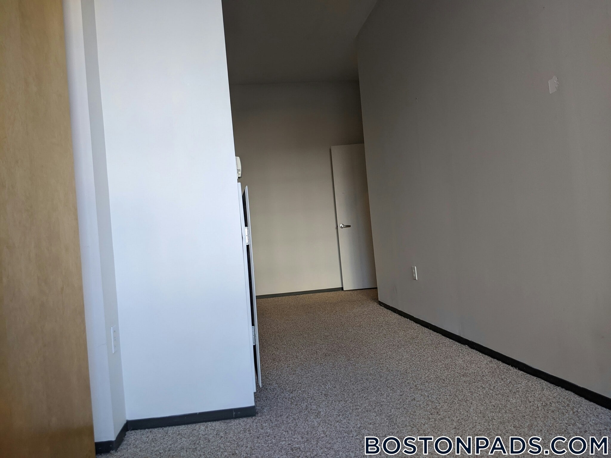 Building Photo - 160 E Berkeley St