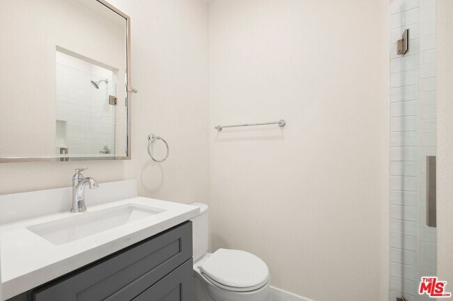 Building Photo - 1511 Selby Ave