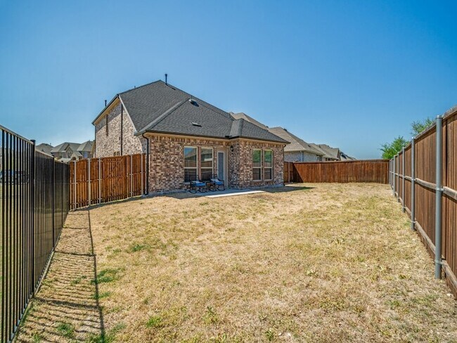 Building Photo - 729 Jessica Lynn Ln