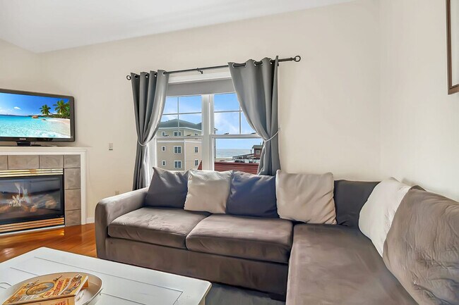 Building Photo - 15 K St