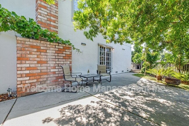 Building Photo - 5246 Hebrides Ct