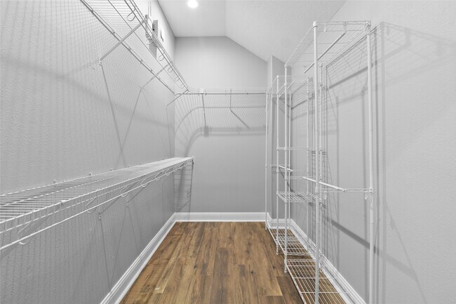 Building Photo - 17526 Golden Glade Ln