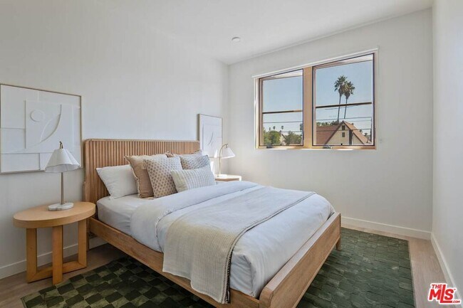 Building Photo - 6320 Garvanza Ave