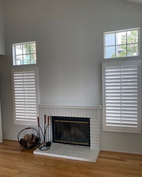 Building Photo - 13516 Apricot St