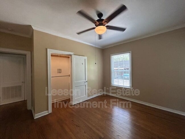 Building Photo - 810 Rutherford St