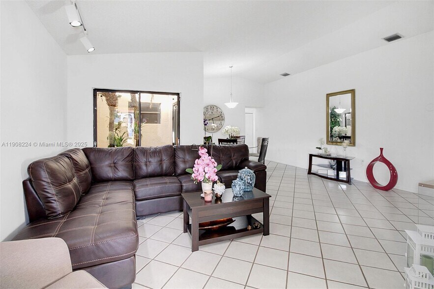 Building Photo - 13625 SW 99th Ter