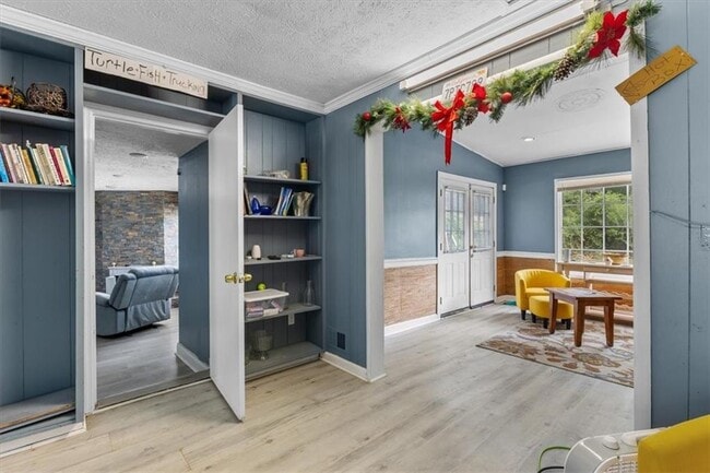 Building Photo - 661 Bantry Ln