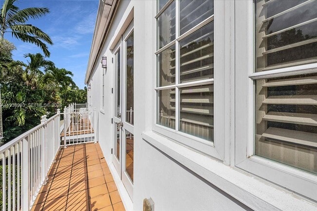 Building Photo - 1109 Campo Sano Ave