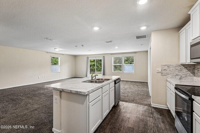 Building Photo - 3470 Lawton Pl