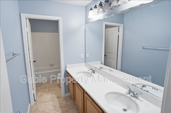 Building Photo - 23206 Brooke Ln