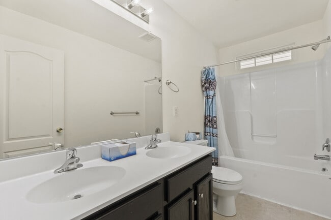 Building Photo - 338 Camerton Ln