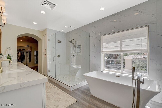 Building Photo - 1266 Imperia Dr