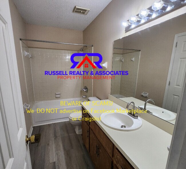 Building Photo - Grayson Valley Townhomes- AVAILABLE NOW!